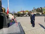 23 Nisan Çelenk Sunma Töreni yapıldı