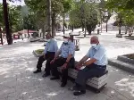 65 yaş üstü sokağa çıkmanın keyfini yaşadı