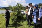Vali Çetin Oktay Kaldırım, ilk görev gününde Tarakl'yı ziyaret etti.