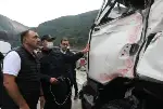 Vali Kaldırım kaza yerinde incelemelerde bulundu