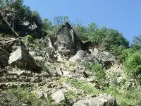 KAYALAR TEHLİKE SAÇIYOR