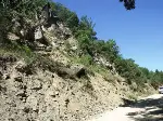 KAYALAR TEHLİKE SAÇIYOR