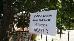 Okul İdarecileri Uyarı Levhası Astı