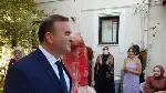 SELEN VE BARBAROS DÜNYA EVİNE GİRDİ