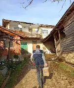 Belediye İhtiyaç Sahiplerine Gıda Kolisi Yardımı Yapıyor