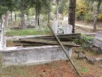 HIRSIZLAR MEZARLIĞA DADANDI...