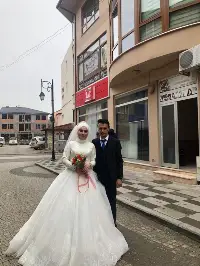 MERVE VE YASİN DÜNYA EVİNE GİRDİ