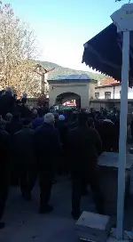 37 YAŞINDAKİ 3 ÇOCUK ANNESİ NİLÜFER ERTÜRK TOPRAĞA VERİLDİ