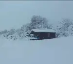 Karagöl Yaylası'nda kar kalınlığı yarım metreyi geçti