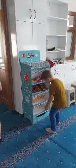 Taraklı’da Aşağı Camii İmamı Saim Aşık Camide Sosyal Market kurdu