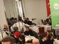 Yüce Gazetecilerle Yemekte Buluştu