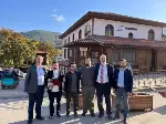 AGD Taraklı’da Gül Dağıttı