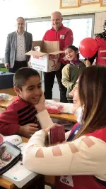Türk Kızılay Kadın gönüllüleri, Taraklı Yenidoğan İlk ve Orta okulu'na Destek için bir araya geldi