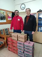 KIZILAY TARAKLI TEMSİLCİLİĞİNİN ÇOCUKLARI SEVİNDİREN İKRAMI