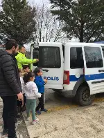 Öğrencilerden polise ziyaret