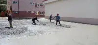 Taraklı İmam Hatip Ortaokulu Bahçesine Beton Döküldü
