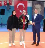 19 MAYIS ATATÜRK'Ü ANMA GENÇLİK VE SPOR BAYRAMI SALONDA KUTLANDI