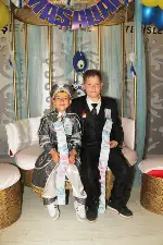 MERT VE METE MUHTEŞEM DÜĞÜN İLE ERKEKLİĞE ADIM ATTILAR