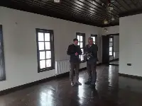 KAYMAKAM HACIİSMAİLOĞLU TADİLATTAN GEÇEN ÖĞRETMEN EVİNDE İNCELEMELERDE BULUNDU