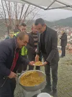 Hisar Camiinde Pilav İkramı