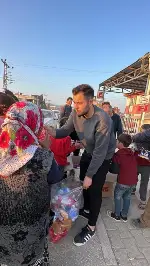 Gönüllü gençlerimiz Deprem bölgesinde çocukların gönüllerine dokundular