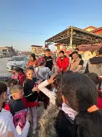 Gönüllü gençlerimiz Deprem bölgesinde çocukların gönüllerine dokundular