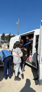 Gönüllü gençlerimiz Deprem bölgesinde çocukların gönüllerine dokundular