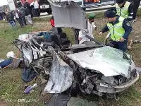 Otomobil ile TIR çarpıştı: 2 ölü, 1 yaralı