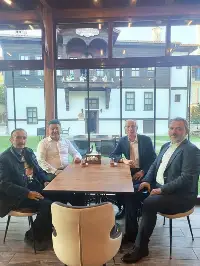 Bakan Yardımcısı Osman Boyraz Taraklı’da Eski Dostlarıyla Buluştu