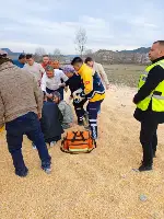 Mısır yüklü tır şarampole girdi