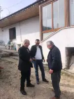 MAHALLEDE SIKILMADIK EL BİRAKMADI