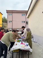 Taraklı İmam Hatip Ortaokulu’ndan “ÇEDES Gazze İçin Seferber” Kermesi