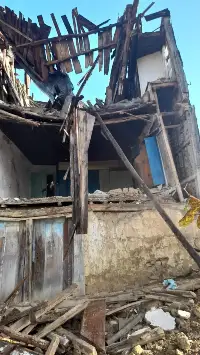 Bir Ev Kısmen Çöktü
