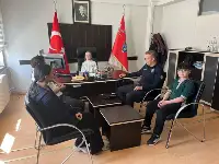Taraklı İmam Hatip Ortaokulu Öğrencilerinden Emniyet Amirliğine 23 Nisan Ziyareti