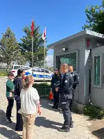 Taraklı İmam Hatip Ortaokulu Öğrencilerinden Emniyet Amirliğine 23 Nisan Ziyareti