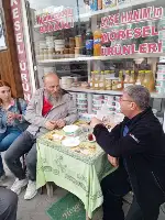 Oflu Hoca Taraklı’da Dıngıldak Masa’ya Konuk Oldu