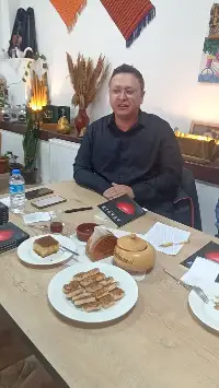 Taraklı’da Doç. Dr. Mehmet Burak Şenol ile Söyleşi ve İmza Günü Düzenlendi