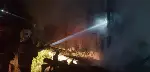 Taraklı'da Dehşet Yangın! Eski Ev Küle Döndü!