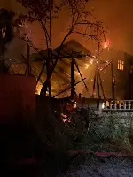 Taraklı'da Dehşet Yangın! Eski Ev Küle Döndü!