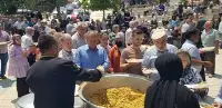 Taraklı’da Hacılar İçin Yüzlerce Kişiye Pilav Ayran İkramı