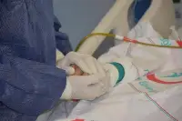 Yoğun Bakımda Yarım Kalan Vedalar