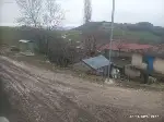 Gülveren Sokak’ta Çamur Çilesi: Mahalle Sakinleri Asfalt İstiyor