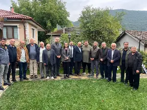 Selda Sezgin'e Taraklı'dan Destek
