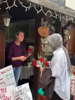 Taraklı Sokaklarında Güller Açtı