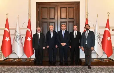 Sakaryalılar Derneği’nden Vali Soytürk’e Taziye Ziyareti