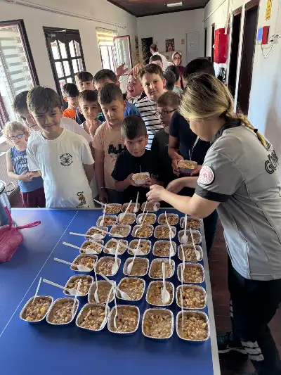 Taraklı'da Çocuklara Aşure Şenliği