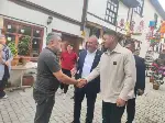 Eski futbolcu, AK Parti MKYK Üyesi Mesut Özil,Taraklı’da ziyaretlerde bulundu