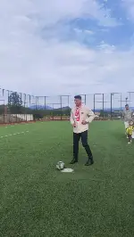 Eski futbolcu, AK Parti MKYK Üyesi Mesut Özil,Taraklı’da ziyaretlerde bulundu
